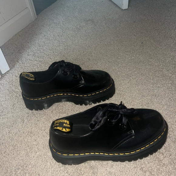 Dr. Martens Holly Women’s Leather Platform Shoes - Picture 4 of 8